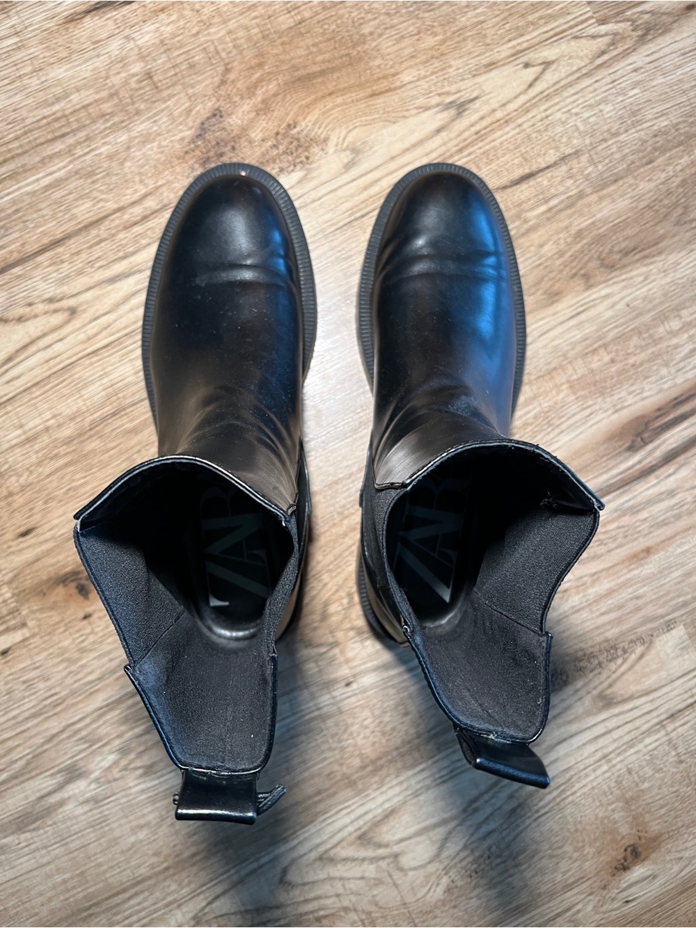 Zara Women’s Black Flat Round Toe Chelsea Boots Slip-On Style Size 11 or 42
